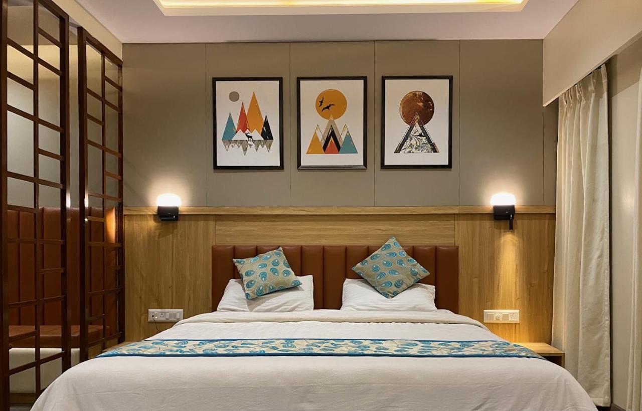 Hotel Apex International Vadodara Exteriör bild